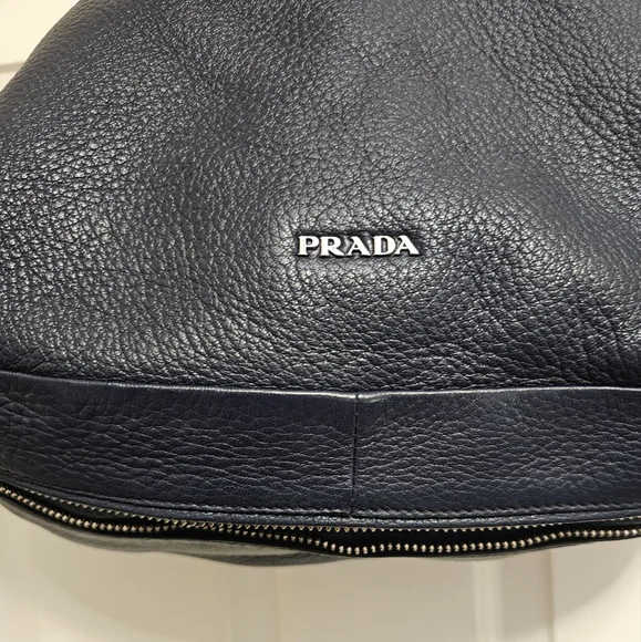 Authenticated Prada Expandable Zip Around Hobo Cervo Leather Navy Blue - Picture 15 of 16